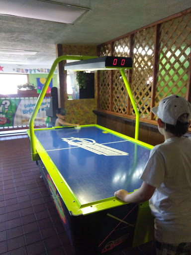 Amusement Center «Putt-Putt Fun Center», reviews and photos, 5720 Bardstown Rd, Louisville, KY 40291, USA