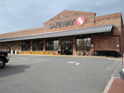 Grocery Store «Safeway», reviews and photos, 12 W Washington St, Middleburg, VA 20117, USA