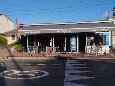 Au café XV à Le Bouscat