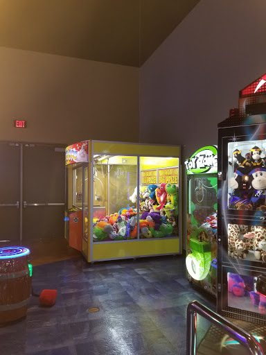 Restaurant «Main Event Entertainment», reviews and photos, 10700 Davis Dr, Alpharetta, GA 30009, USA