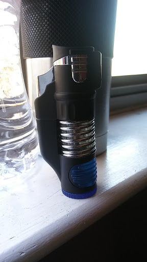 Tobacco Shop «Wizard Hat Smoke Shop», reviews and photos, 2406 W Parmer Ln #96, Austin, TX 78727, USA