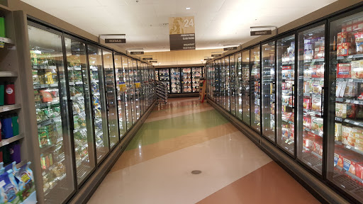 Grocery Store «Strack & Van Til Food Market», reviews and photos, 9632 Cline Ave, Highland, IN 46322, USA