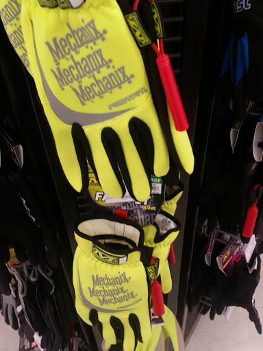 Auto Parts Store «AutoZone», reviews and photos, 2413 W 17th St, Santa Ana, CA 92706, USA