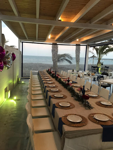 Restaurante La Bahía De Puerto Lajas