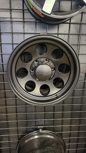 Auto Parts Store «Pep Boys Auto Parts & Service», reviews and photos, 1006 New Britain Ave, West Hartford, CT 06110, USA