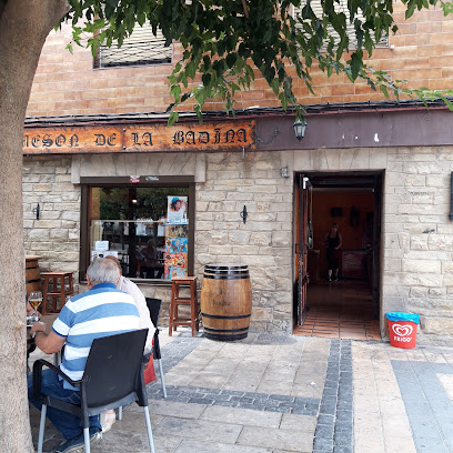 La esquina de tijera - Av. de Navarra, 3, 31580 Lodosa, Navarra, Spain