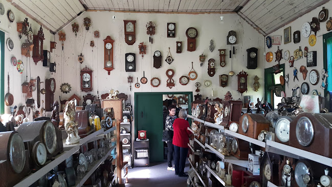 Reviews of Colyton Clocks in Feilding - Museum