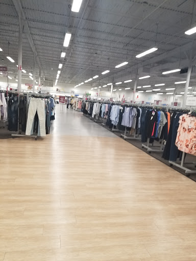 Clothing Store «Burlington Coat Factory», reviews and photos, 321 Speen St, Natick, MA 01760, USA