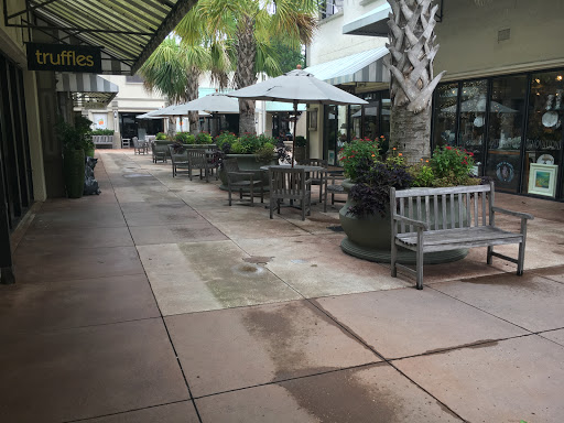 Shopping Mall «The Shops at Sea Pines Center», reviews and photos, 71 Lighthouse Rd #300, Hilton Head Island, SC 29928, USA