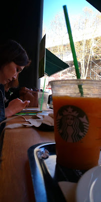 Café du Restaurant servant le petit-déjeuner Starbucks à Paris - n°13