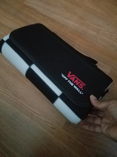 Shoe Store «Vans», reviews and photos, 21712 Hawthorne Blvd #239A, Torrance, CA 90503, USA