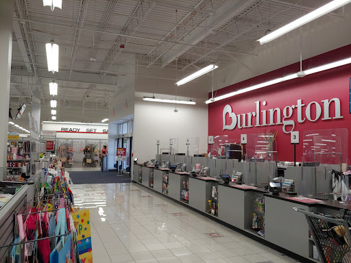 Clothing Store «Burlington Coat Factory», reviews and photos, 30 W Rand Rd, Arlington Heights, IL 60004, USA