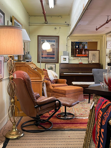 Antique Store «Buy and Consign», reviews and photos, 1250 Main St, Waltham, MA 02451, USA