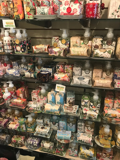 Gift Shop «Partridge Tree Gift Shop», reviews and photos, 316 S Park Ave, Winter Park, FL 32789, USA