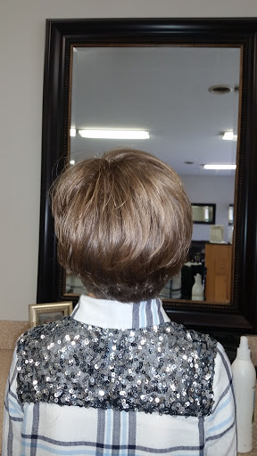 Beauty Salon «Ambers Hair Salon», reviews and photos, 4129 Tallmadge Rd, Rootstown, OH 44272, USA