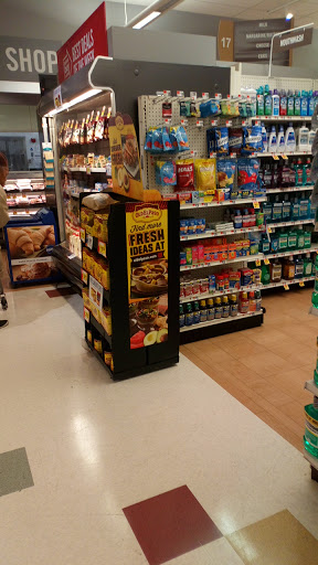 Supermarket «Giant (supermarket)», reviews and photos, 1345 Park Rd NW, Washington, DC 20010, USA