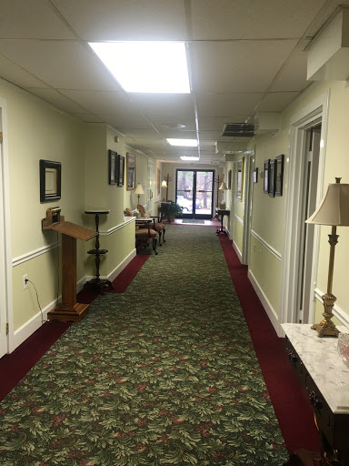 Funeral Home «Dyer Funeral Home», reviews and photos, 798 S Willow Ave, Cookeville, TN 38501, USA