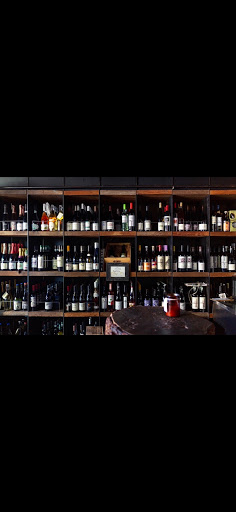 Wine Bar «Venice Beach Wines», reviews and photos, 529 Rose Ave, Venice, CA 90291, USA