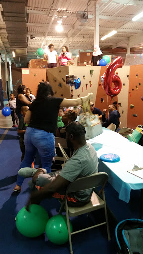 Rock Climbing Gym «Philadelphia Rock Gym - East Falls», reviews and photos, 3500 Scotts Ln B-3, Philadelphia, PA 19129, USA