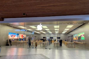 Apple Coquitlam Centre image