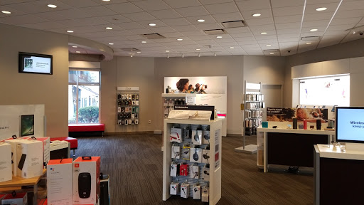 Cell Phone Store «Verizon», reviews and photos, 1314 Fording Island Rd, Bluffton, SC 29910, USA