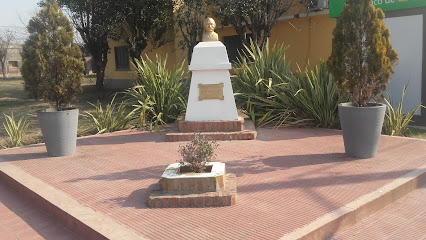 Monumento a Bernardo Agustoni