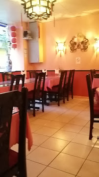 Atmosphère du Restaurant vietnamien Dragon d'Or à Saint-Vallier - n°2