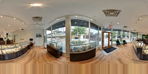 Jewelry Store «Oak Park Jewelers», reviews and photos, 101 S Marion St, Oak Park, IL 60302, USA