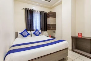 Capital O 4042 Hotel Mehar Residency image