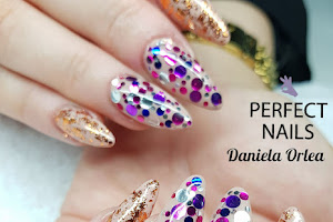 Deluxe Hair, Nail & Beauty