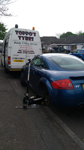 Comments and reviews of Toppo's Tyres mobile tyre fitting leicester
