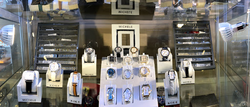 Jewelry Store «Kardesh Jewelers», reviews and photos, 2370 Merrick Rd, Bellmore, NY 11710, USA