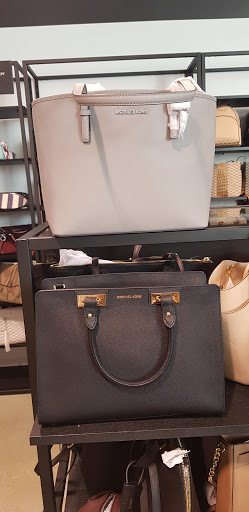 Department Store «Saks OFF 5TH», reviews and photos, 12995 Fair Lakes Shopping Center, Fairfax, VA 22033, USA