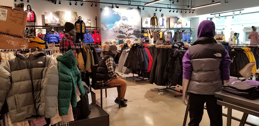 Clothing Store «The North Face», reviews and photos, 825 Dulaney Valley Rd Ste #2045, Towson, MD 21204, USA