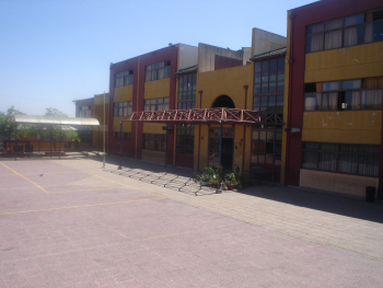 Colegio Los Bosquinos - Maipú