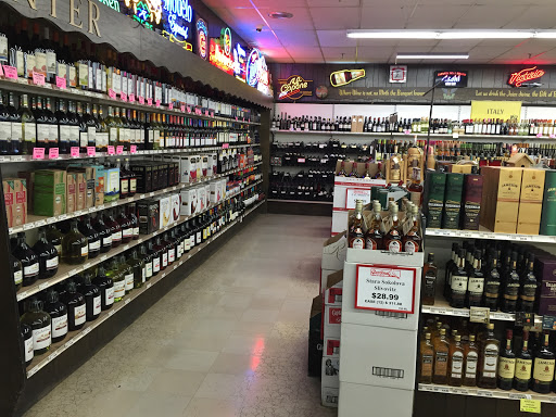 Liquor Store «Cardinal Wine & Spirits», reviews and photos, 1721 W Golf Rd, Mt Prospect, IL 60056, USA