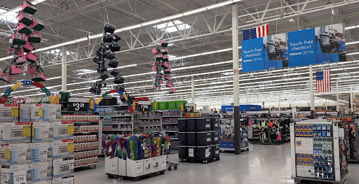 Department Store «Walmart Supercenter», reviews and photos, 250 Highlands Square Dr, Hendersonville, NC 28792, USA