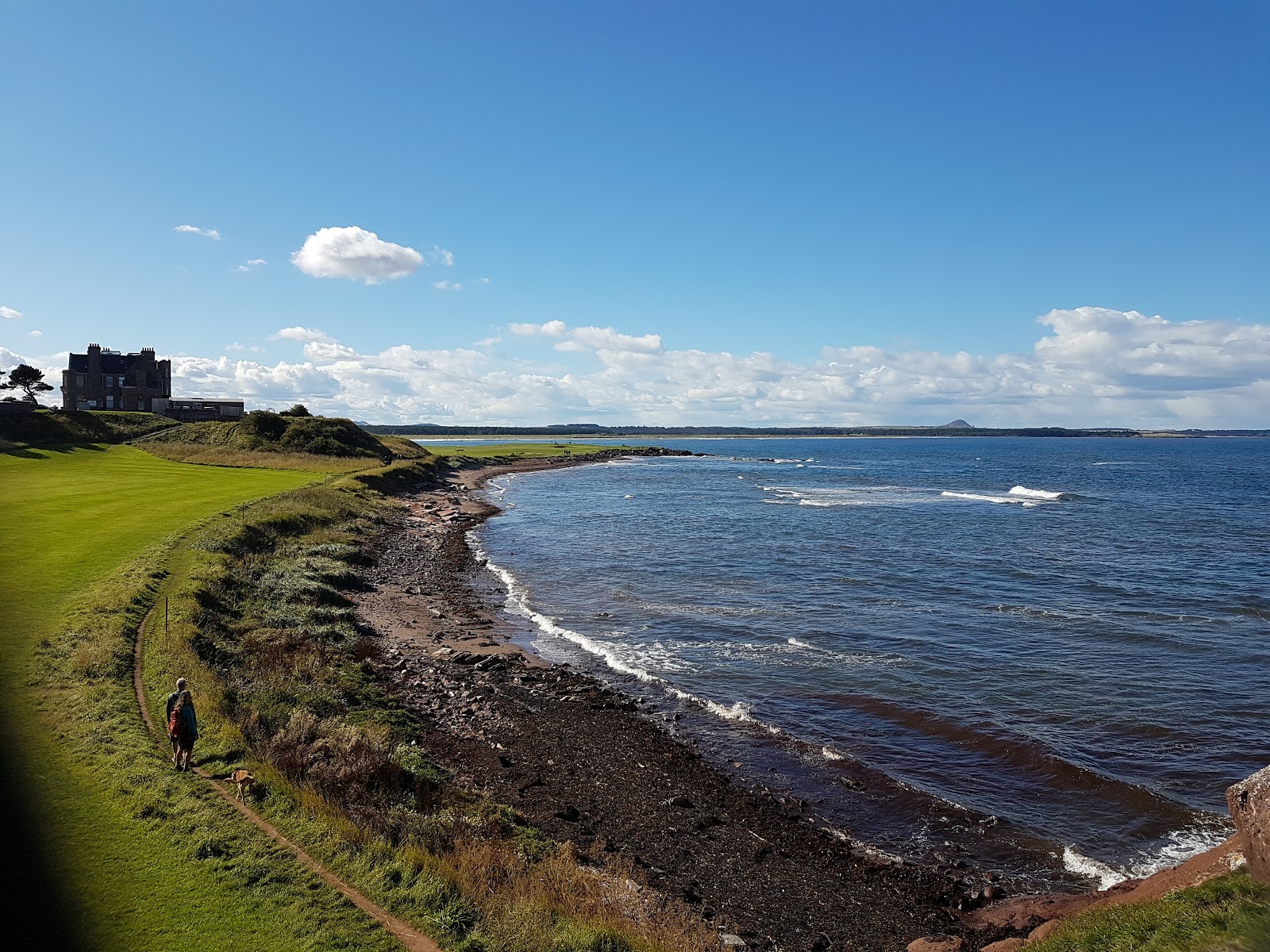 Foto von Dunbar Beach Access Path 2 mit felsiges gelände Oberfläche