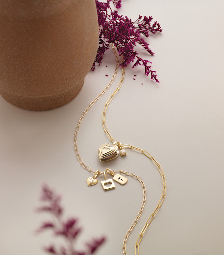 Jewelry Designer «Fort Thomas Jewelers», reviews and photos, 2780 Alexandria Way, Highland Heights, KY 41076, USA