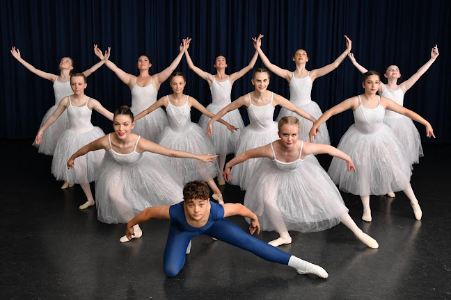 Reviews of SJ Performing Arts Plymouth in Plymouth - Dance school