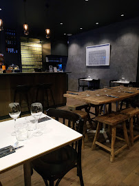 Atmosphère du Restaurant Clasico Argentino Ternes à Paris - n°10