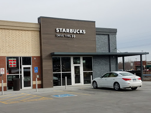 Grocery Store «Hy-Vee», reviews and photos, 6150 Egan Dr, Savage, MN 55378, USA