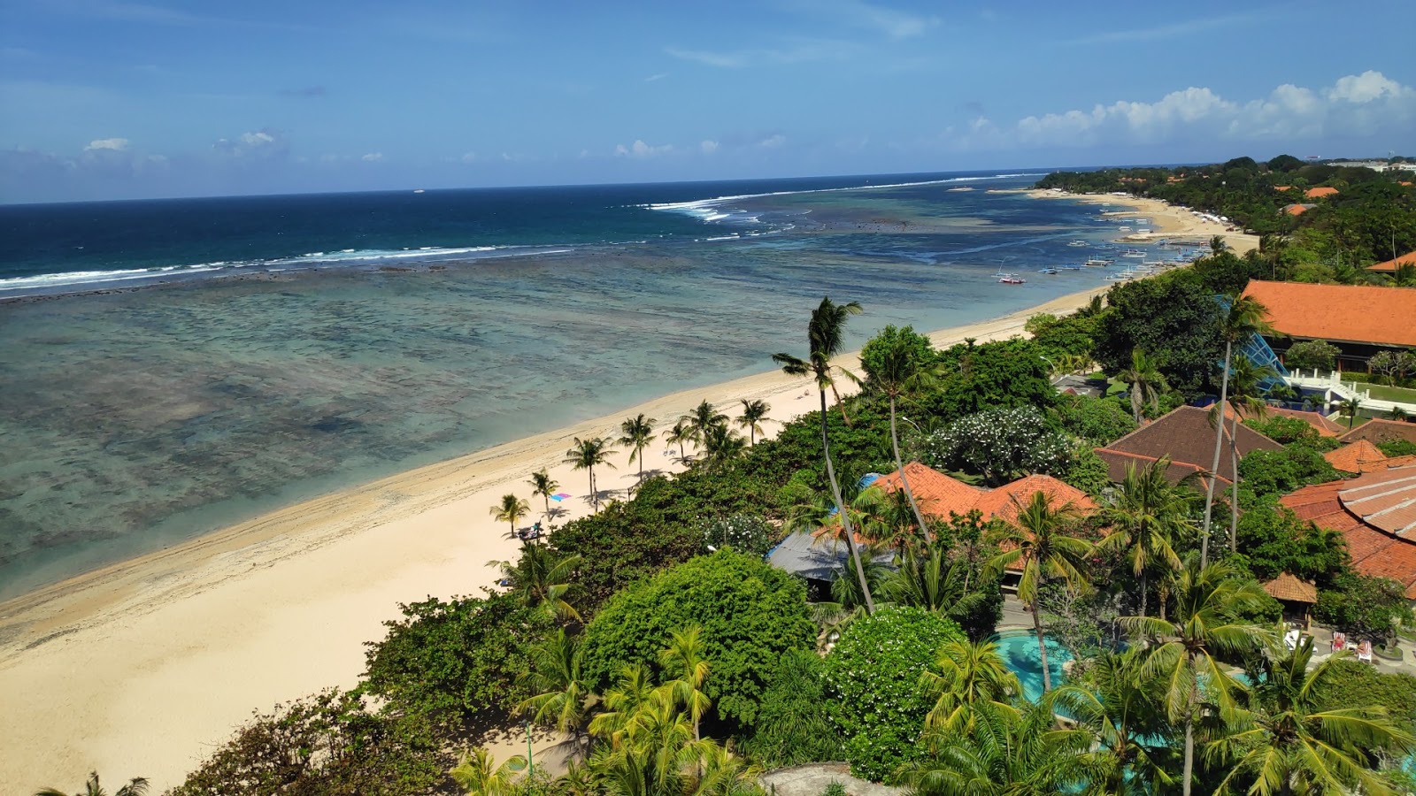 Sanur Beach'in fotoğrafı - tatil için iyi evcil hayvan dostu nokta