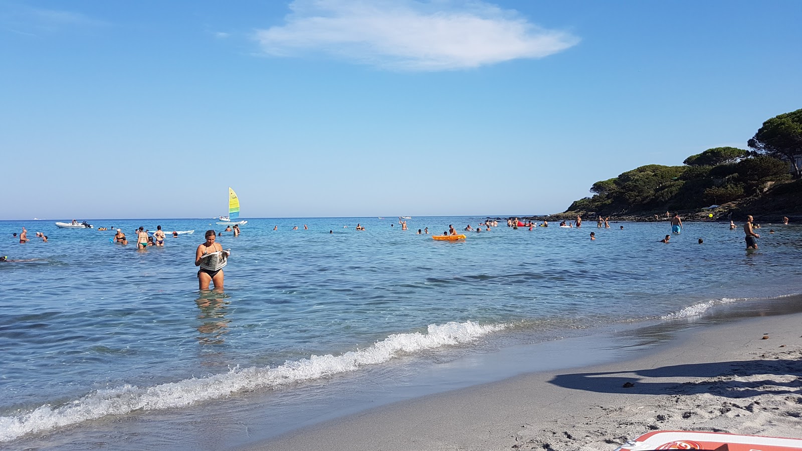 Foto de Bagnino eroe con cala pequeña