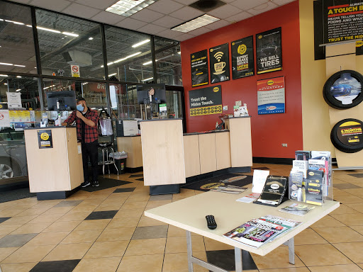 Car Repair and Maintenance «Midas», reviews and photos, 847 E Dundee Rd, Palatine, IL 60074, USA