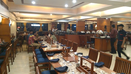 Taste of India - Dawer Chambers, Ring Rd, Next to J.K Tower, Khatodra Wadi, Surat, Gujarat 395001, India