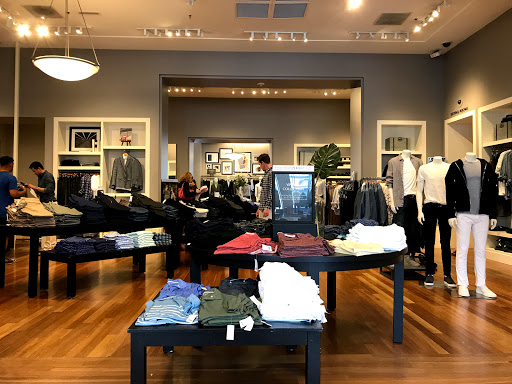Clothing Store «Banana Republic», reviews and photos, 150 W Colorado Blvd, Pasadena, CA 91105, USA