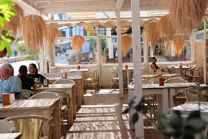 El Chiringuito - Restaurant Bar - C. Balandros, 1, 03710 Calp, Alicante, Spain