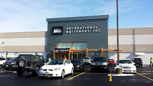 Camping Store «REI», reviews and photos, 6424 Sawmill Rd, Columbus, OH 43235, USA