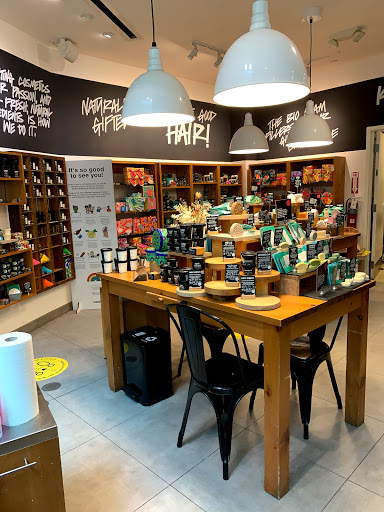 Cosmetics Store «Lush», reviews and photos, 4200 Conroy Rd, Orlando, FL 32839, USA